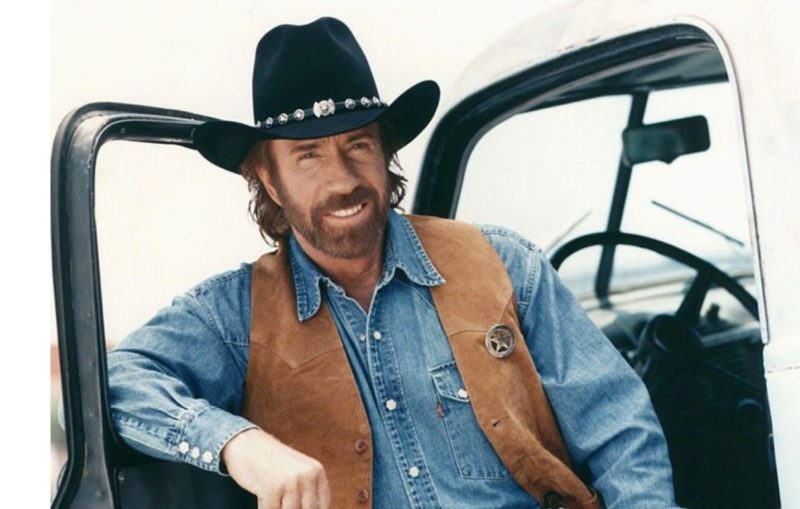 This year Chuck Norris's brave mother will turn 101: she is still Chuck's biggest fan