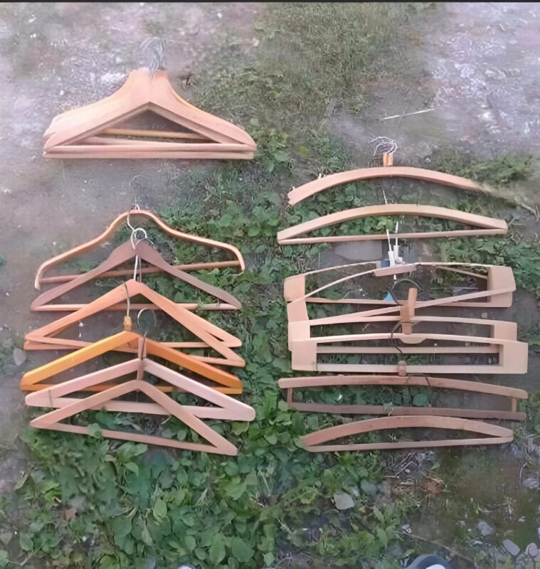 My friend asked me to give him an old hanger instead of throwing it away