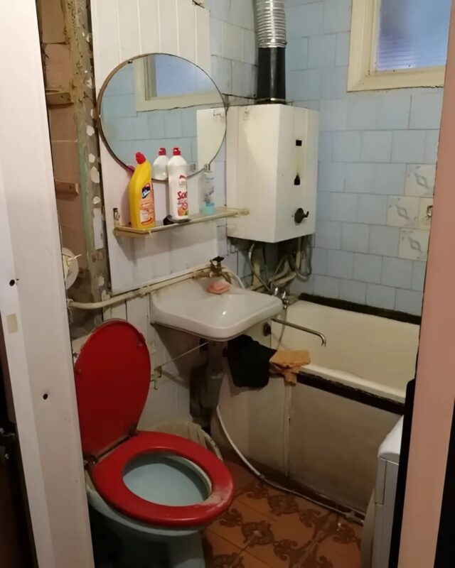 "Wow, what an incredible makeover!" This girl proved that even the smallest bathroom can be stylish and practical!