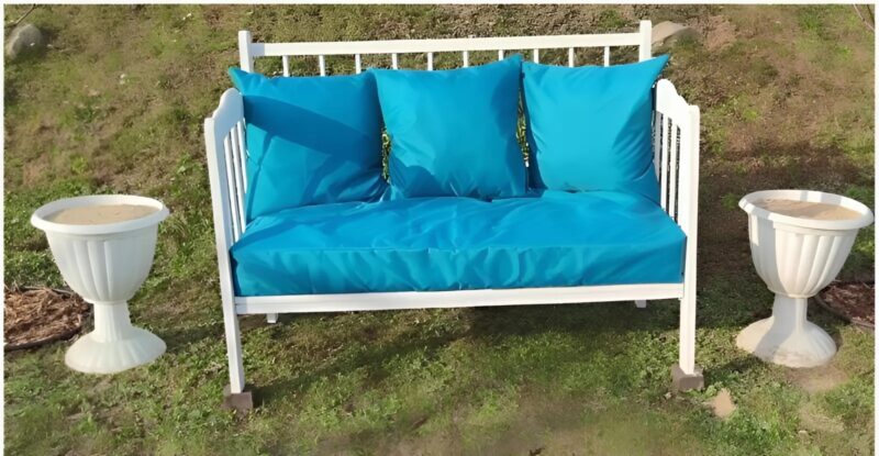 I brought a cradle back to life by transforming it into an original creation