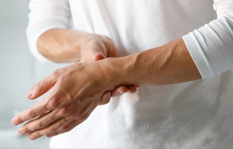 Blue Veins on Your Hands? If you're worried you need to know this
